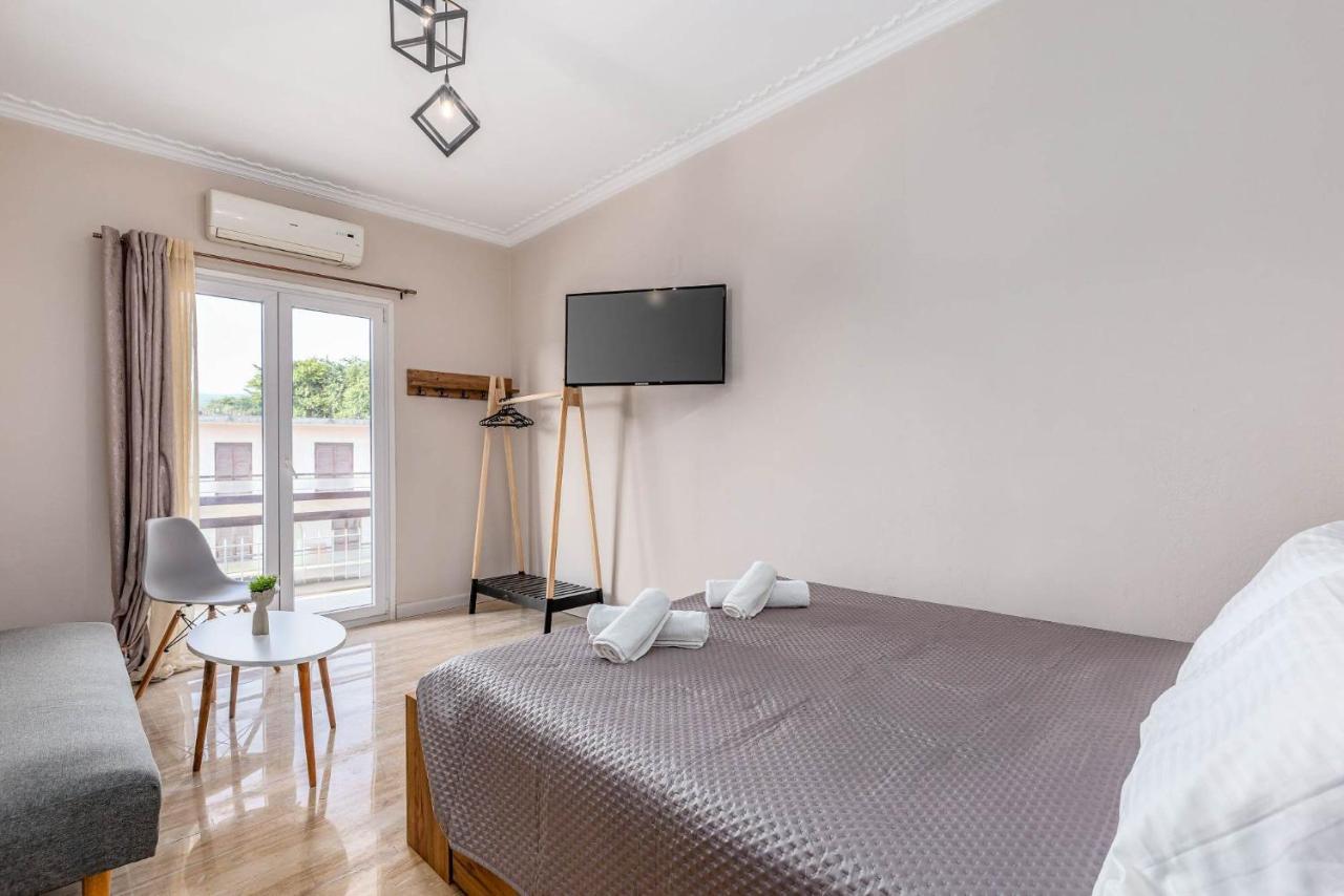 Luna Solari Apartment Mantouki Εξωτερικό φωτογραφία